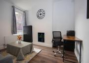 Spacious 4BR House Near Elizabeth Line & O2