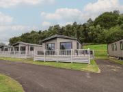 Cedar Lodge 3 Bedrooms with hot tub