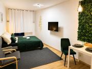 Aparthotel-Schlachte-Bremen City- Free Parking