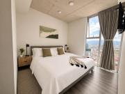 Luxury apartment Secrt Sabana, 28th floor, views, pool, free parking and WiFi