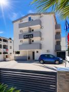 Ulcin Relax Apartments & Rooms