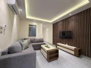 206 JRE apartment with stunning boulevard veiw