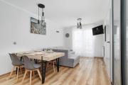 Modern Apartament Towarowa - by Jantar Apartamenty Kołobrzeg