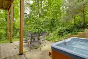 Sugar Mtn Cabin w Hot Tub: 8 Mi to GSMNP