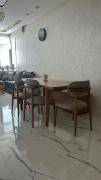 8 people 10 min Airport 2 Bathrooms Air conditioning Free parking