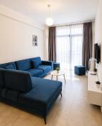 3 Modern Apartments for big groups or families
