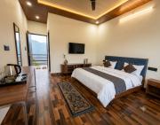 Top Phata