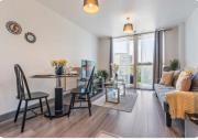 City Centre Apartment with Balcony & Parking
