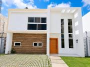 Luna Caribe Retreat Spacious Home Minutes from Beaches & Airport 3 bedroom
