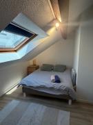 Top Dijon