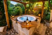 Rustic Garden & Jacuzzi Retreat