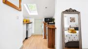 Top Strawberry Hill