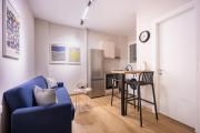 Kefi - Bright 2BR Athens Apartment