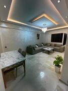 Appartement lumineux de 2 chambres à Guéliz, près de la Plaza, avec parking gratuit
