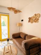 Top Himare