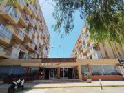Estudio vista al mar,ideal para dos personas,piscinas ,completamente equipado , rodeado de restaurante y comercios ,estación Renfe