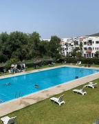 pied sur mer vue piscine & golf