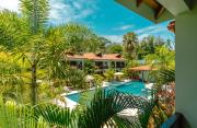 Bungalows Beachfront Hotel