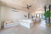 Top Caye Caulker