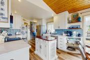 Top Sunny Shore Acres