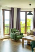 Spacious Family Apartment Near the Sea