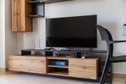 Waterfront Cozy Apartment 1BR with Free Parking by PikHost