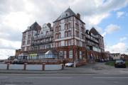 Metropole Court