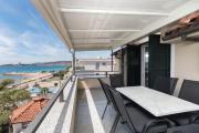 Apartments Ivan by the sea