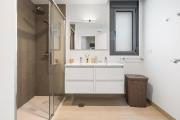 Modern 3-Bedroom Apartment Camarate Hills RDR556