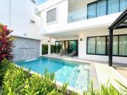 Modern 4-Bedroom in Patong Private Pool Holiday Villa Core Resort Area Sleeps 8 People Walking Distance to the Beach and Nightlife Area