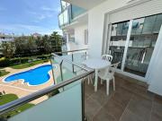 Bonito apartamento con piscina comunitaria AV 92