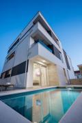 Relax apartments - private pool and garden II