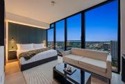 Luxury E11EVEN Residence Pool Beach Club & Gym