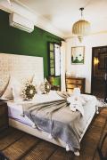 Riad New Moon
