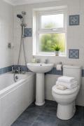 3Bed House Free Parking Contractors, Relocators & Families