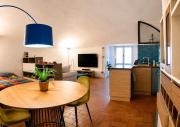 Antica Dimora Mascarella 1598 Historic Apartment