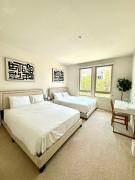 Top Lake Forest