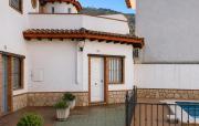 Amazing Home In La Iruela With Wifi