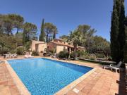 Villa au coeur de la nature, piscine et parking
