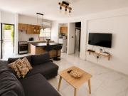 (L.I.H.8) Luxury Industrial House 8