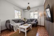 Sunny 3-Bedroom House with Pool and Rooftop Terrace
