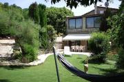 Appartement spacieux à La Roche-sur-le-Buis avec piscine privée.