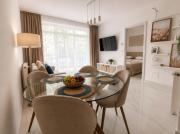 Azure City Apartman