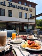 Bassiana Hotel és Étterem