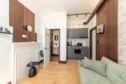 Modern New Kensington Home with AC