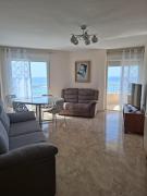 Sea-view apartment in the center of Torrevieja, close to the beach