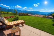 Lake Iseo Garden View Apartment