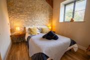 Lynwood Barn - Barn Conversion in Midsomer Norton, Parking & Dog Friendly