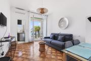 Charming studio with balcony & Sea view