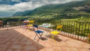 Laurus Home Restaurant B&B